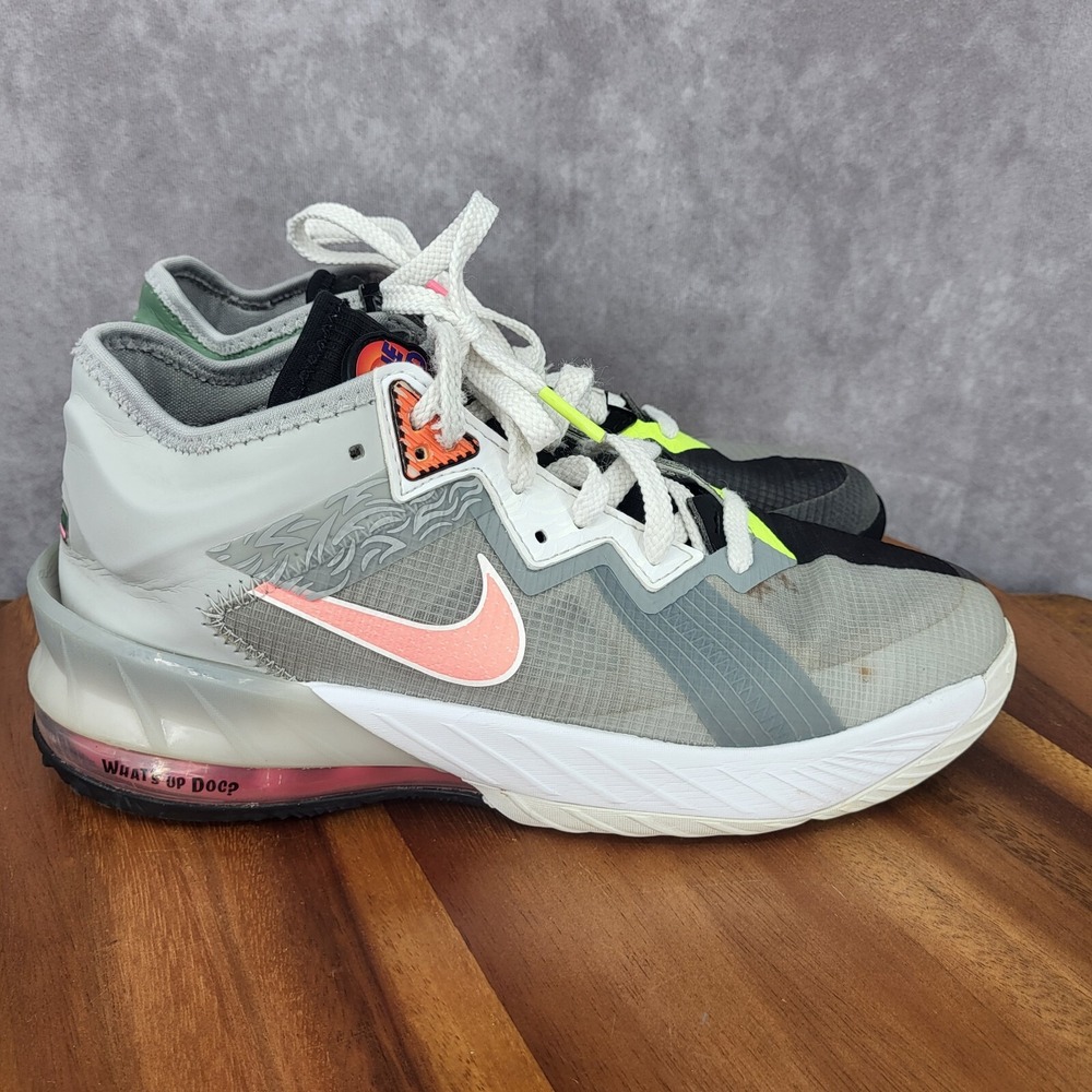 Nike Lebron 18 Sneakers Boys 7 Y Space Jam Bugs vs Martian DJ3760-005 Shoes